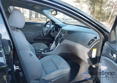 2015 Hyundai Sonata Hybrid из США, поврежденный, VIN KMHEC4A45FA135141